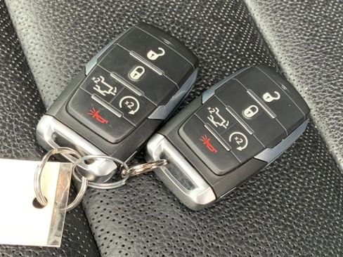 Used 2022 RAM 1500 Laramie image 37