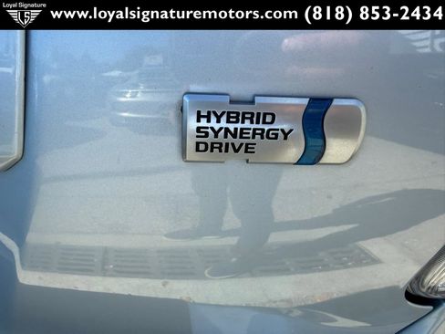 Used 2012 Toyota Prius V Three image 9