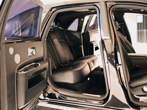 Used 2014 Rolls-Royce Ghost image 20