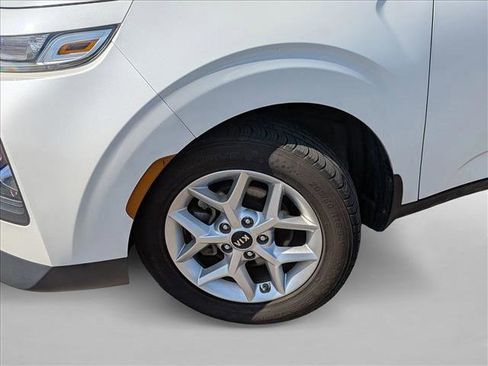 Used 2020 Kia Soul S image 10