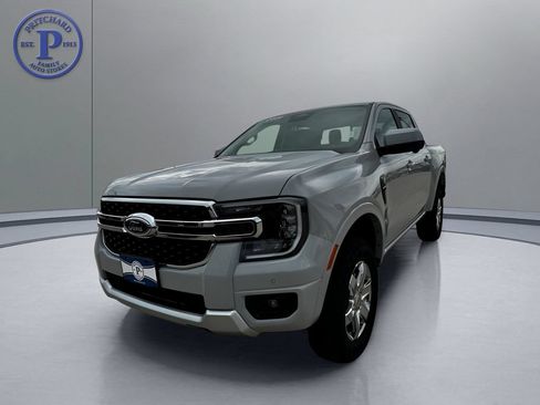 New 2026 Ford Ranger Lariat w/ FX4 Off-Road Package AWD/4WD image 3