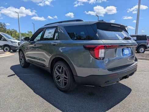 New 2026 Ford Explorer ST-Line w/ ST-Line Street Pack RWD image 6