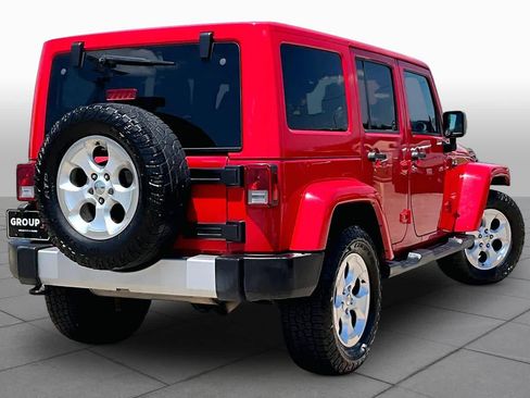 Used 2015 Jeep Wrangler Unlimited Sahara AWD/4WD image 12