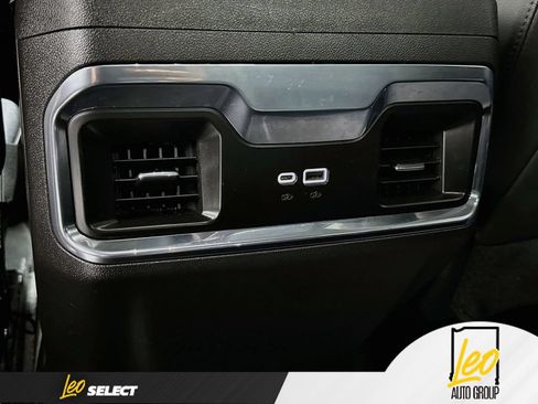 Used 2023 GMC Sierra 1500 SLT w/ SLT Premium Package AWD/4WD image 29
