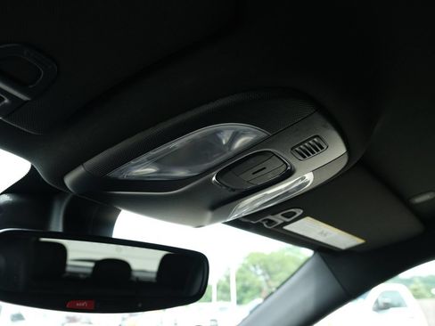 Used 2025 Jeep Compass Trailhawk AWD/4WD image 17