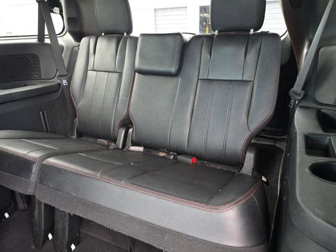 Used 2019 Dodge Grand Caravan GT FWD image 15