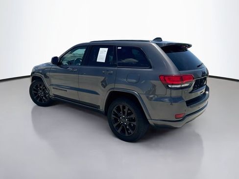 Used 2021 Jeep Grand Cherokee Laredo X RWD image 6