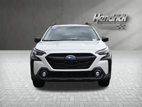 Certified 2025 Subaru Outback Onyx Edition image 3