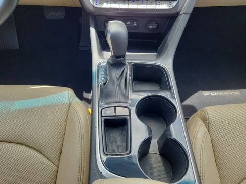 Used 2018 Hyundai Sonata Limited FWD image 16