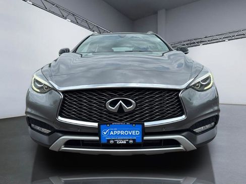 Used 2018 INFINITI QX30 Premium w/ Navigation Package AWD/4WD image 10