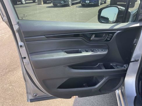 Used 2025 Honda Odyssey Touring image 15