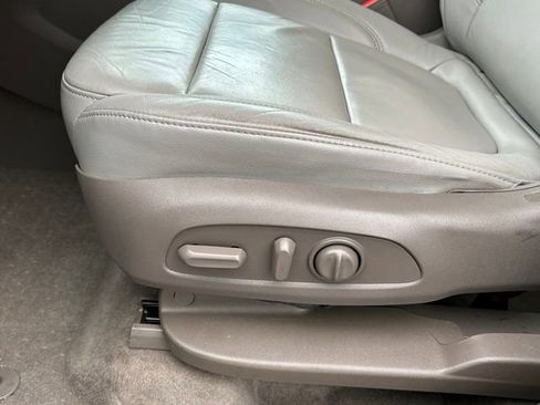 Used 2018 Chevrolet Traverse LT image 22