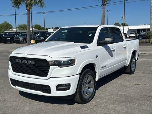 New 2026 RAM 1500 4x4 Crew Cab image 2