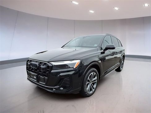 Used 2025 Audi Q7 2.0T Premium Plus w/ Premium Plus Package image 3