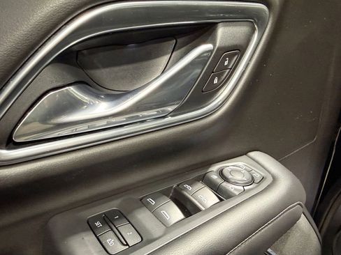 Used 2021 Chevrolet Tahoe Z71 w/ Z71 Off-Road Package image 23