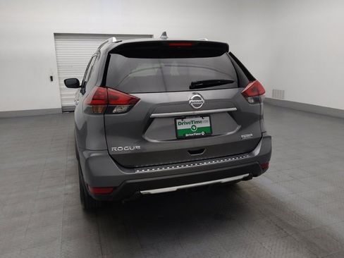 Used 2019 Nissan Rogue S w/ Special Edition Package FWD image 6