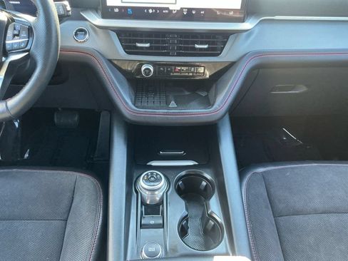 Used 2025 Ford Explorer ST AWD/4WD image 12