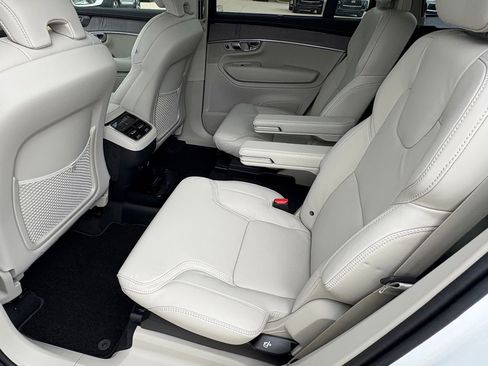 New 2026 Volvo XC90 B5 Ultra w/ Lounge Package image 22