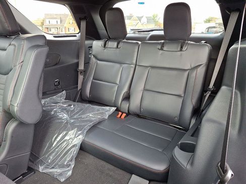 New 2026 Ford Explorer ST-Line w/ ST-Line Street Pack image 7