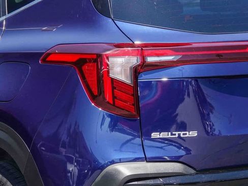 Certified 2024 Kia Seltos EX image 7
