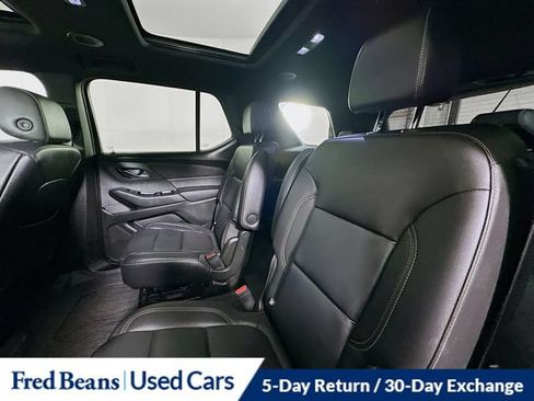 Used 2023 Chevrolet Traverse LT w/ LT Premium Package AWD/4WD image 32