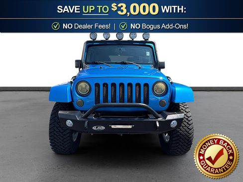 Used 2015 Jeep Wrangler Unlimited Sahara w/ Connectivity Group AWD/4WD image 11