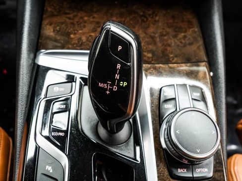 Used 2017 BMW 540i xDrive w/ Premium Package image 26