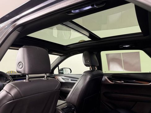 Used 2023 Cadillac XT5 Premium Luxury AWD/4WD image 17