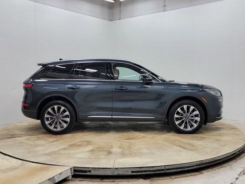 Used 2022 Lincoln Corsair Reserve w/ Equipment Group 201A image 4