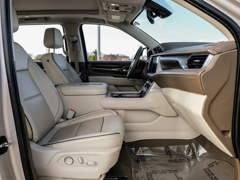Used 2021 GMC Yukon XL Denali image 38
