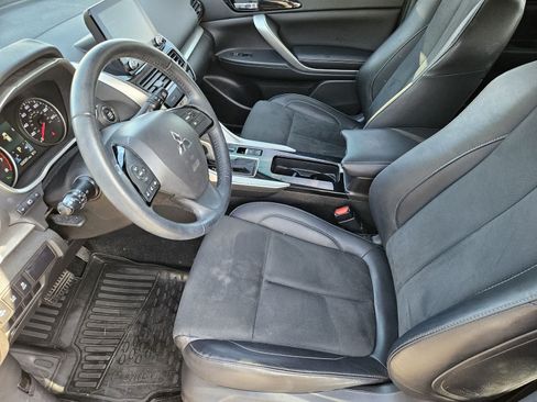 Used 2022 Mitsubishi Eclipse Cross SE FWD image 11