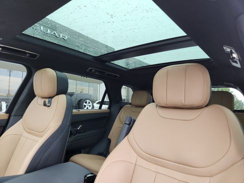 Certified 2025 Land Rover Range Rover Sport Autobiography AWD/4WD image 12