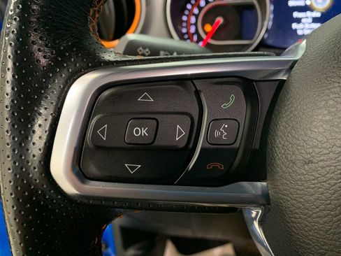 Used 2021 Jeep Gladiator Mojave AWD/4WD image 11