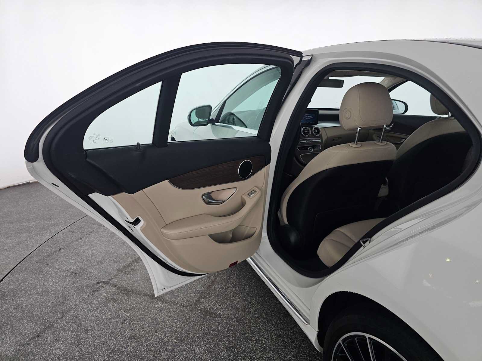 Used 2019 Mercedes-Benz C 300 Sedan image 15