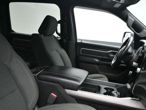 Used 2020 RAM 1500 Big Horn AWD/4WD image 12