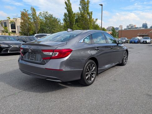 Used 2022 Honda Accord EX-L image 3