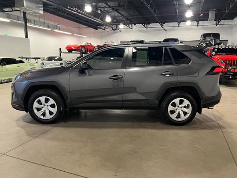 Used 2022 Toyota RAV4 LE AWD/4WD image 6
