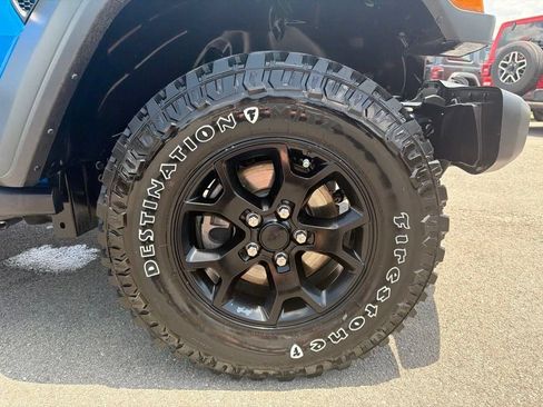 Used 2023 Jeep Wrangler Sport AWD/4WD image 15