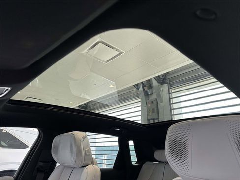 Certified 2024 Cadillac Lyriq Luxury image 15