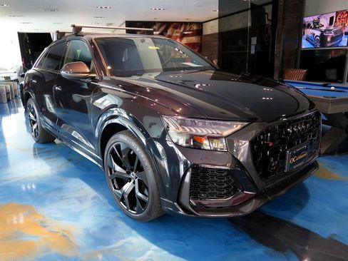 Used 2021 Audi RS Q8 w/ Carbon Optic Package AWD/4WD image 37