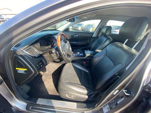 Used 2016 Kia K900 Luxury image 24