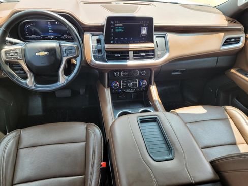 Used 2023 Chevrolet Suburban High Country w/ Premium Package AWD/4WD image 21