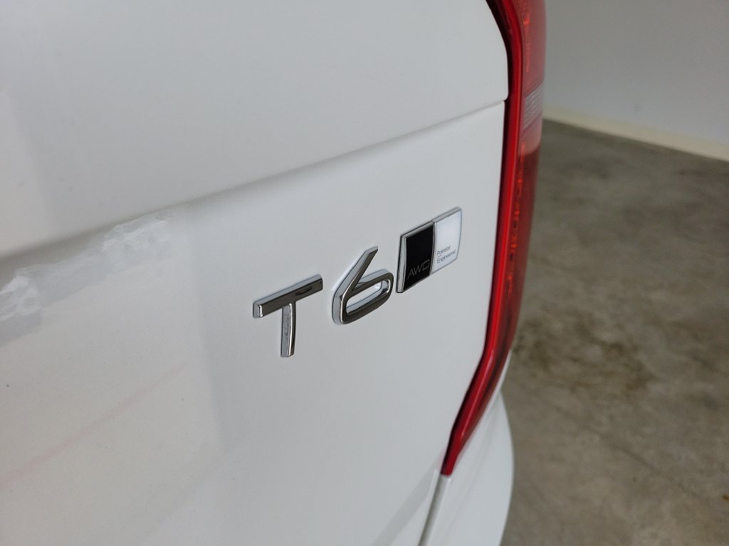 Used 2021 Volvo XC90 T6 R-Design w/ Advanced Package AWD/4WD image 9