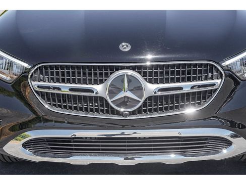 Certified 2026 Mercedes-Benz GLC 300 4MATIC image 7