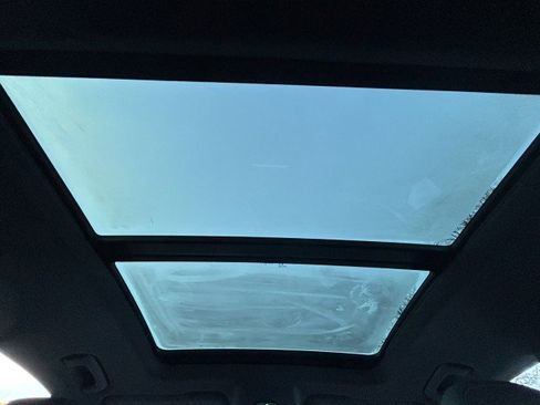 Used 2023 Audi Q8 Premium Plus w/ Premium Plus Package image 17