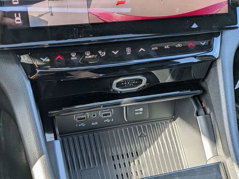 New 2026 Jeep Grand Cherokee Limited image 21