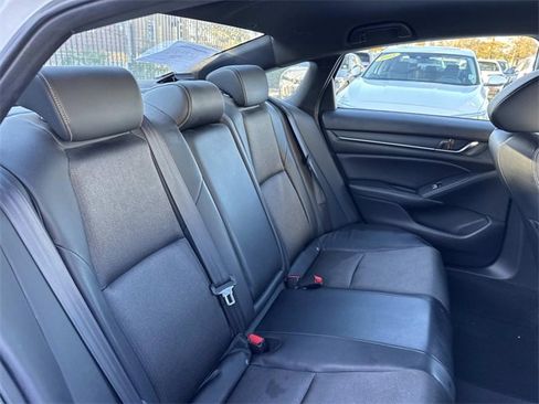 Certified 2018 Honda Accord Sport image 9