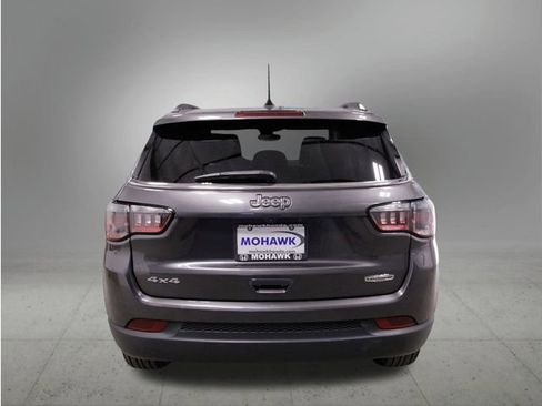 Used 2022 Jeep Compass Latitude image 5