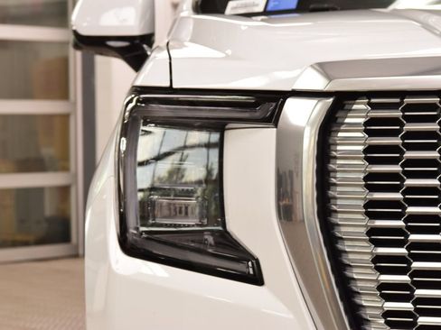 Used 2024 GMC Yukon XL Denali w/ Max Trailering Package AWD/4WD image 12