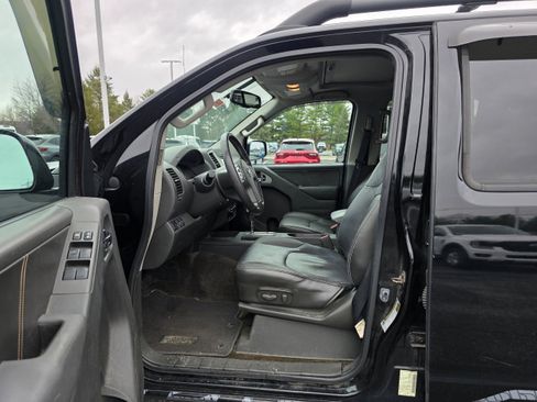 Used 2015 Nissan Frontier PRO-4X w/ Pro-4x Luxury Package image 21